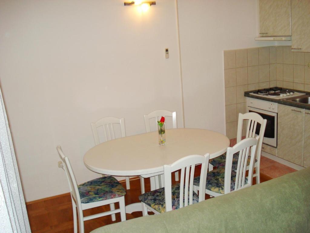 Apartments Nikolas Vodice Pokoj fotografie