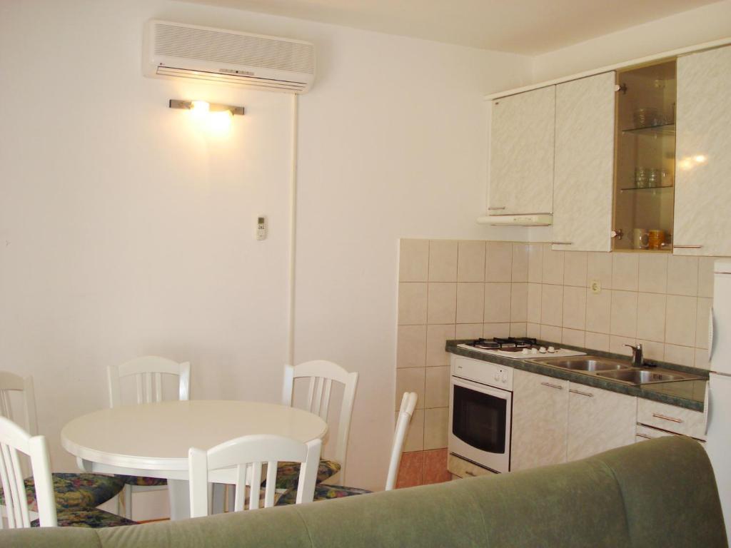 Apartments Nikolas Vodice Pokoj fotografie